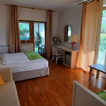 Belysium Panzio Bed & Breakfast *
