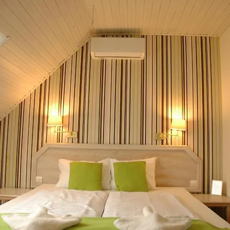 Belysium Panzio Bed & Breakfast *