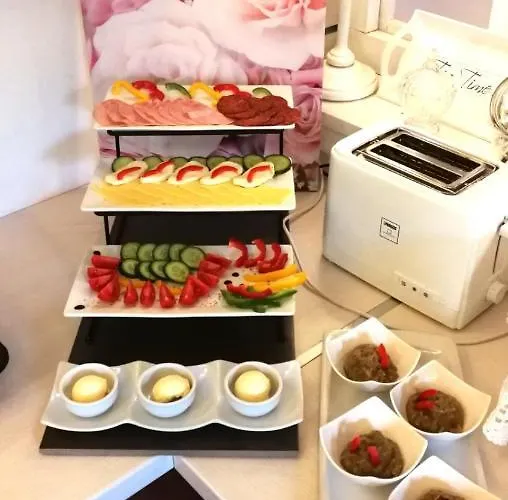 Belysium Panzio Frühstückspension Gyenesdiás